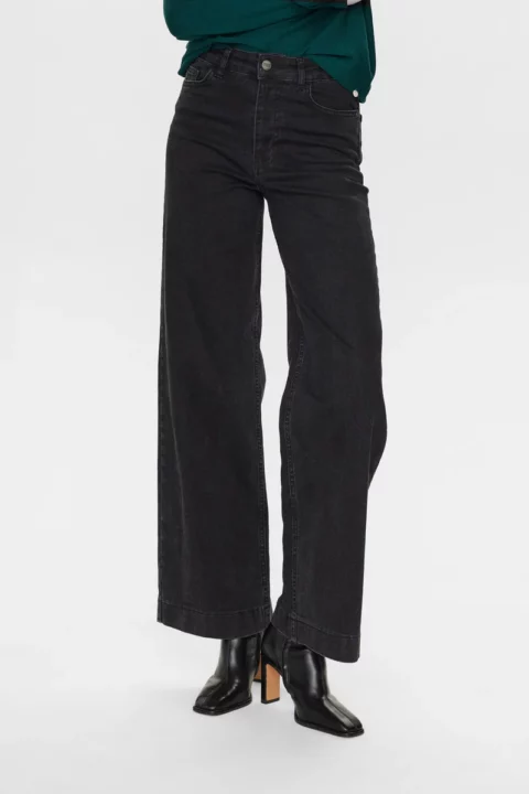 Nuparis Black Jeans